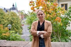 Årets lärare på gymnasiet heter Alexandra Wrede. Hon trivdes så bra som elev i skolan att hon inte ville gå hem. Foto: Pelle Mårtenson