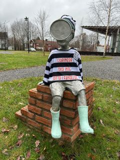 Hopparen i fångdräkt. Foto: Bris