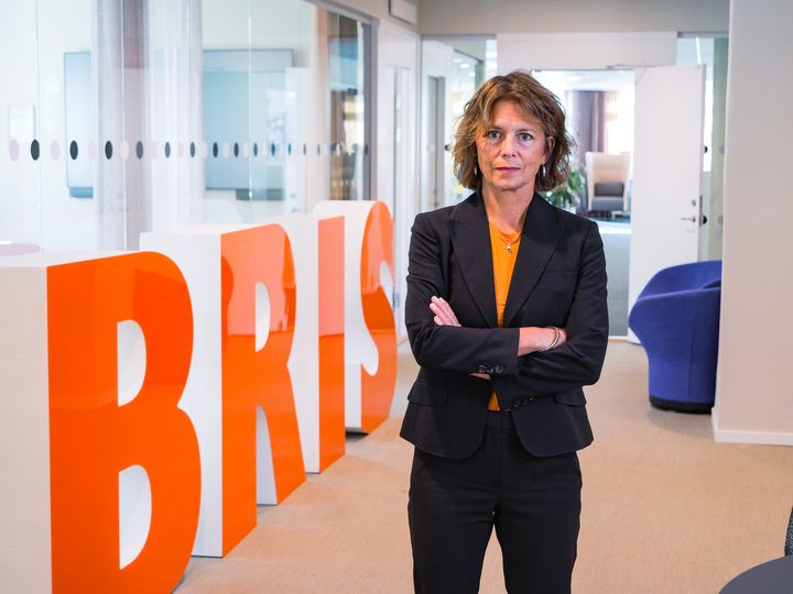 Bris: Åldersgräns på sociala medier räcker inte.