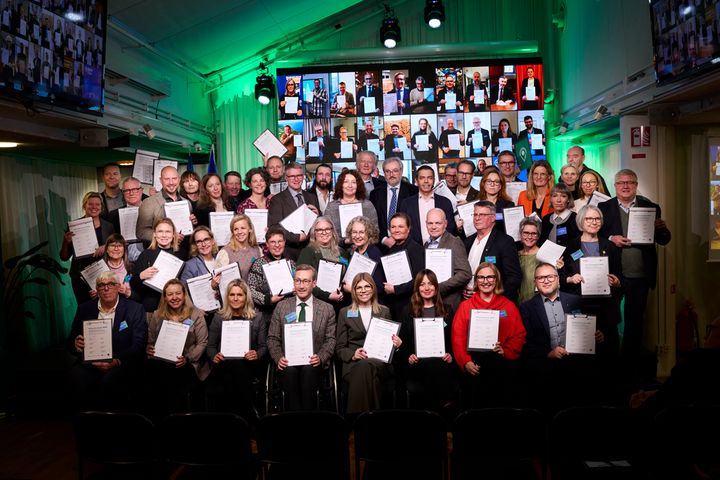 48 svenska kommuner, sex myndigheter och Viable Cities signerar Klimatkontrakt 2030 och Avsiktsförklaringar under European Viable Cities Day 2025. Fotograf: Fredrik Persson