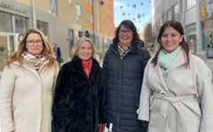 Från vänster: Åsa Pihlström (Silviasjuksköterska), Camilla Göransson (Silviasyster), Maria Josefsson (strateg) och Ulrika Nilsson (arbetsterapeut). Foto: Norrköpings kommun