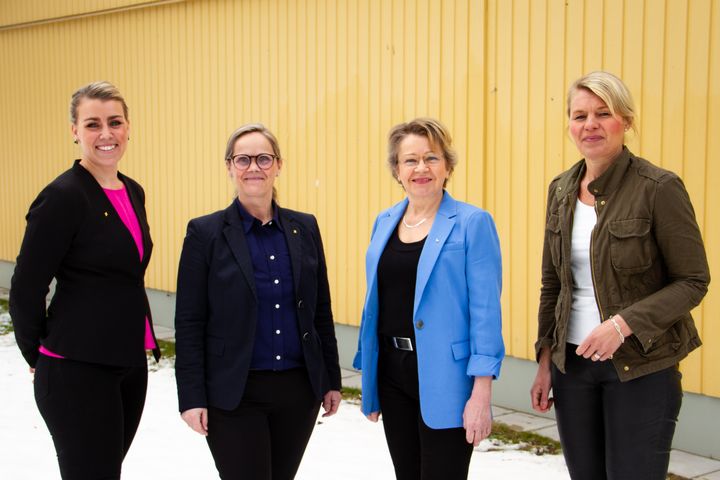 Från vänster: Susanna Karlqvist, socialdirektör, Anna Selander, kommundirektör, Monica Holtstad (L), socialnämndens ordförande och Sophia Jarl (M), kommunstyrelsens ordförande.