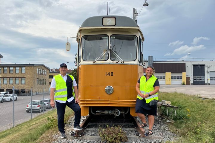 Alexandros Almasidis och Tina Andersson, spårvagnsförare i Norrköping, tävlar i Spårvagns-SM. Foto: Norrköpings kommun