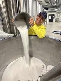 Anna Spendrup förbereder glöggen inför julen 2026