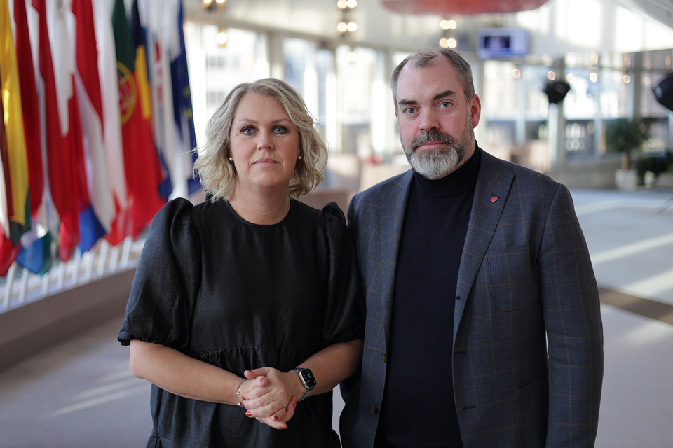 Pressträff med Lena Hallengren och Fredrik Lundh Sammeli ...