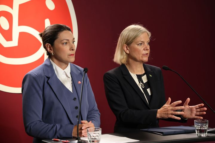 Teresa Carvalho och Magdalena Andersson. Fotograf A. Sinistaj.