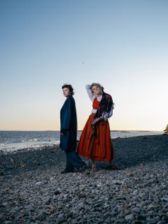 Iiris Viljanen och Stina Ekblad.