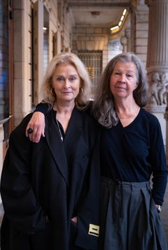 Lena Endre och Ingela Olsson på pressträff Dramaten