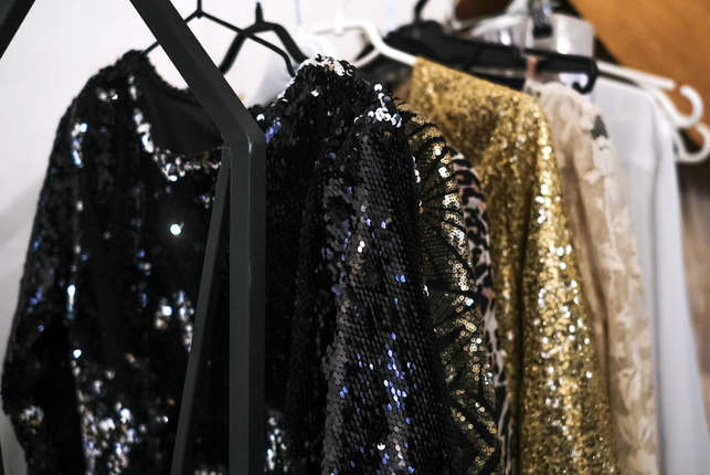 Partyplagget är årets modejulklapp och ska inspirera fler att klä upp sig.