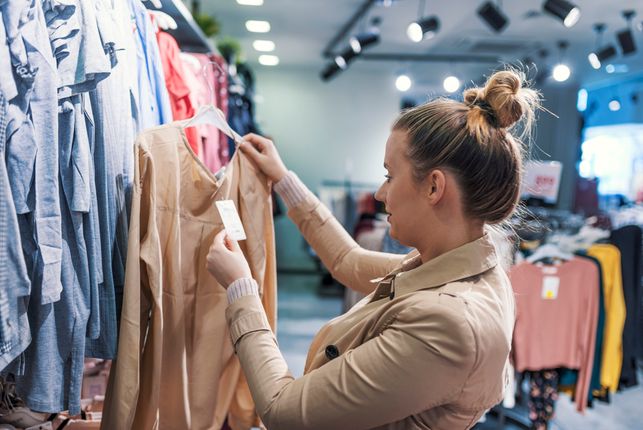 Dämpad modehandel i december