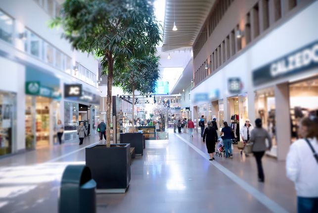 Orolig omvärld påverkar handelns framtidsförväntningar