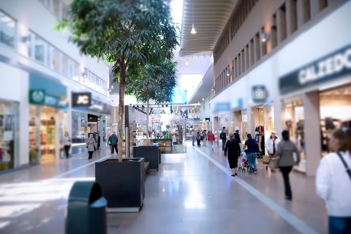 Svensk Handels Handelsbarometer för mars visar en bred nedgång i framtidsförväntningarna inom samtliga delbranscher.