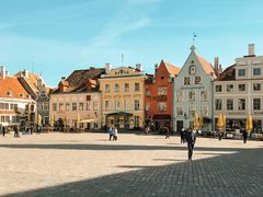 Grannlandet i öst har mycket att erbjuda och svenskarna har onekligen fått upp ögonen för den estniska huvudstaden Tallinn i höst. Foto Tomas Alexanderson, Ving