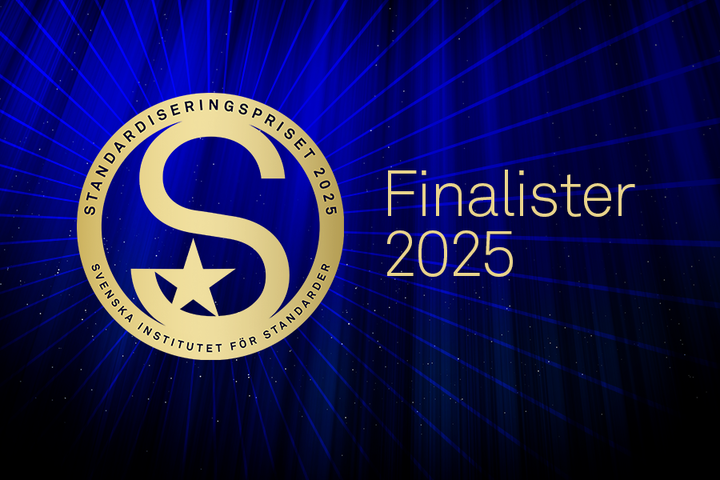 Bilden föreställer Standardiseringsprisets logotype samt texten Finalister 2025.