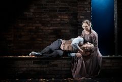 Rigoletto, Kungliga Operan 2023. Karl-Magnus Fredriksson och Elin Rombo. Foto: Kungliga Operan/Markus Gårder