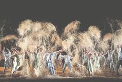 Pressbild Midsommarnattsdröm, Kungliga Baletten våren 2024. Koreografi Alexander Ekman. Foto: Kungliga Operan/Hans Nilsson