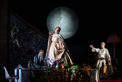 Prima Donna, hösten 2025. Oscar Rosberg, Elin Rombo, Conny Thimander.