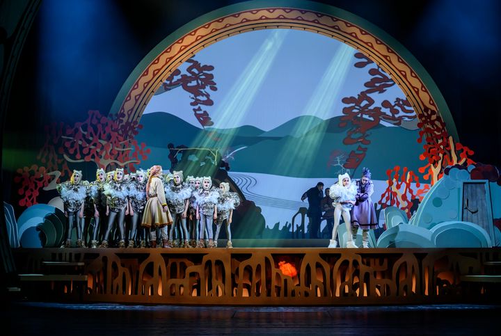 Jordens hjärta 2025. Johanna Rudström, Minna Tägil och barnkör från Adolf Fredriks musikklasser.