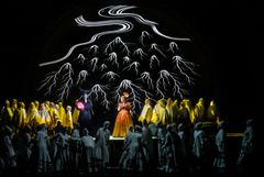 Jordens hjärta 2025. Jan Jakub Monowid, Katarina Leoson och barnkör från Adolf Fredriks musikklasser.