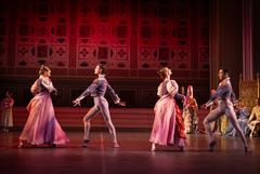 Svansjön, Kungliga Baletten 2025. Foto: Kungliga Operan/Håkan Larsson