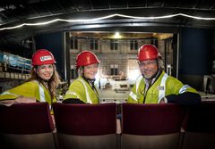 Emilia Bjuggren (S), borgarråd i Stockholms stad, Satu Andersson, vd för Gasometer och Miramis Sverige och Fredrik Lindgren, vd Kungliga Operan. Foto: MArkus Gårder.