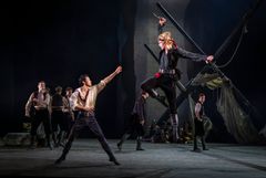 Le corsaire, Kungliga Baletten 2026. AdiLiJiang Abudureheman och Carl Sjögren. Foto: Kungliga Operan/Håkan Larsson