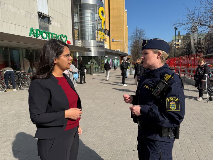 fr. vänster: Sara Kukka-Salam och Caroline Liivrand