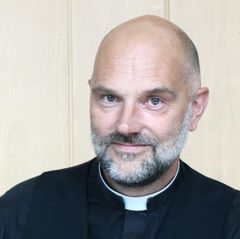 Fredrik Höggren är kyrkoherde i Ängelholms församling och kontraktsprost i Bjäre-Kulla kontrakt.