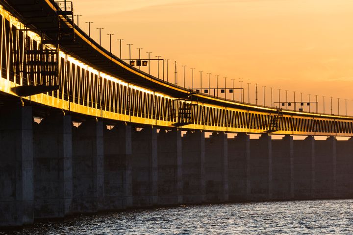 Med ett större inslag av privat kapital, risktagande och kompetens kan Sveriges nödvändiga infrastukturlyft bli verklighet.