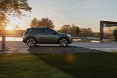 Den produktionsklara versionen får namnet ID. Cross och har världspremiär sommaren 2026.