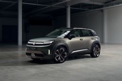 Elmotorn i konceptbilen har en effekt på 211 hk/155 kW och driver framhjulen. Räckviddsprognosen är upp till 420 kilometer (WLTP).