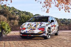 50 år efter lanseringen av den första generationen Polo är den första eldrivna versionen av denna storsäljare redo för marknaden: nya ID. Polo.