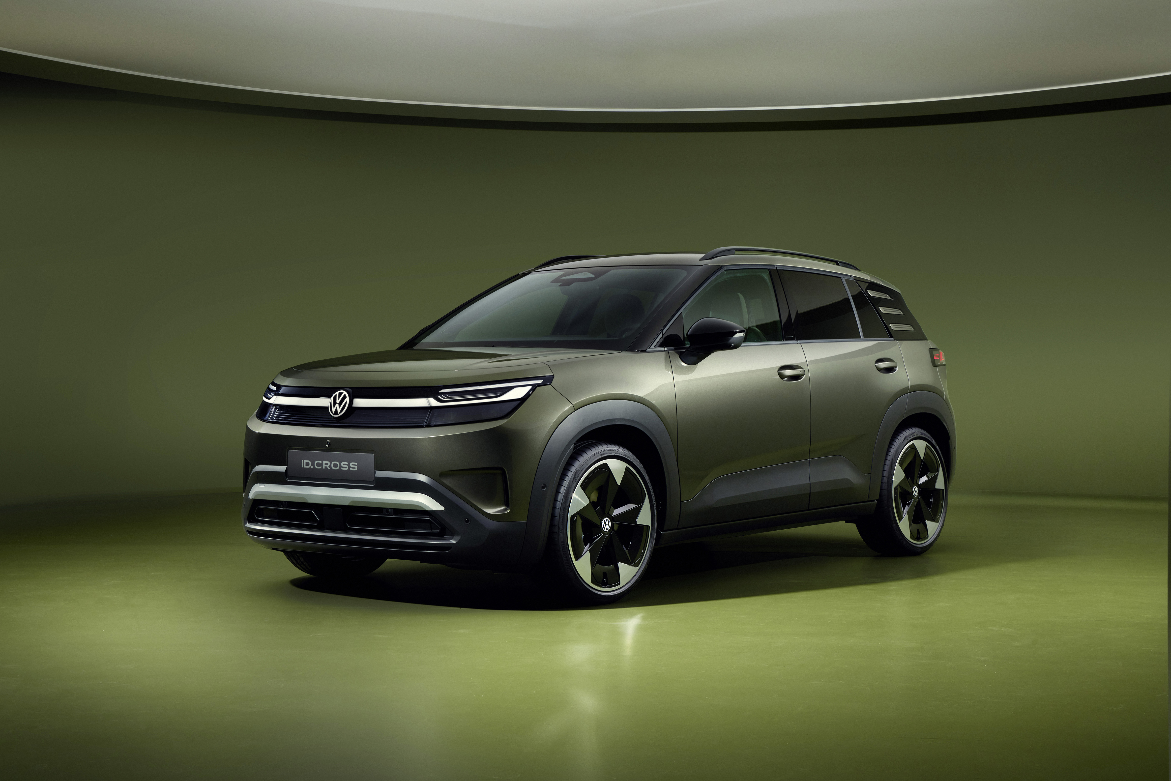 Världspremiär för Volkswagens helt nya elbil ID. Cross − premiumklass i kompakt format