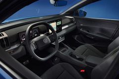 Digital Cockpit Pro – de digitala instrumenten för föraren – och infotainmentdisplayen är överskådligt placerade på en horisontell linje.