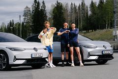 Vilket kärlekspar i våra landslag är egentligen bäst bakom ratten?