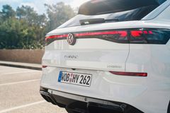 "Hybrid" är beteckningen för Volkswagens fullhybrider.