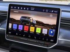 I ID. California Cruise kan du använda USB-C-uttagen, kupébelysningen och klimatanläggningen, även när bilen står parkerad för natten