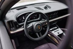 Interiören i nya Porsche Cayenne S E-Hybrid