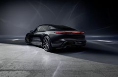 Porsche Taycan Black Edition