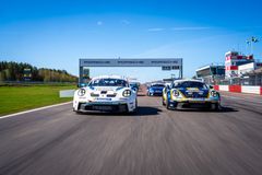 Inför säsongsfinalen av Porsche Carrera Cup Scandinavia på Mantorp Park ligger mästerskapsledaren Daniel Ros 22 poäng före närmsta utmanare om SM-guldet i banracing för GT-bilar.