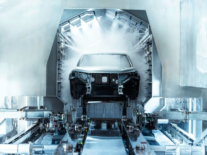 Ännu högre automatiseringsgrad vid lackeringen av Audi Q6 e-tron