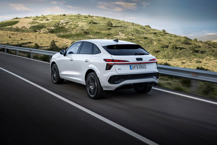 Premiär och säljstart för nya Audi Q3 Sportback e-hybrid med upp till 11 mils räckvidd på el