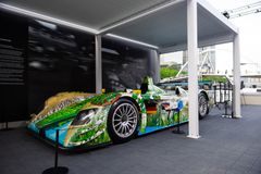 Audi R8 - vann "Race of a Thousand Years" i Adelaide den 31 december 2000. En av de segrande förarna, Allan McNish, ansvarar nu för Audi Driver Development Program.