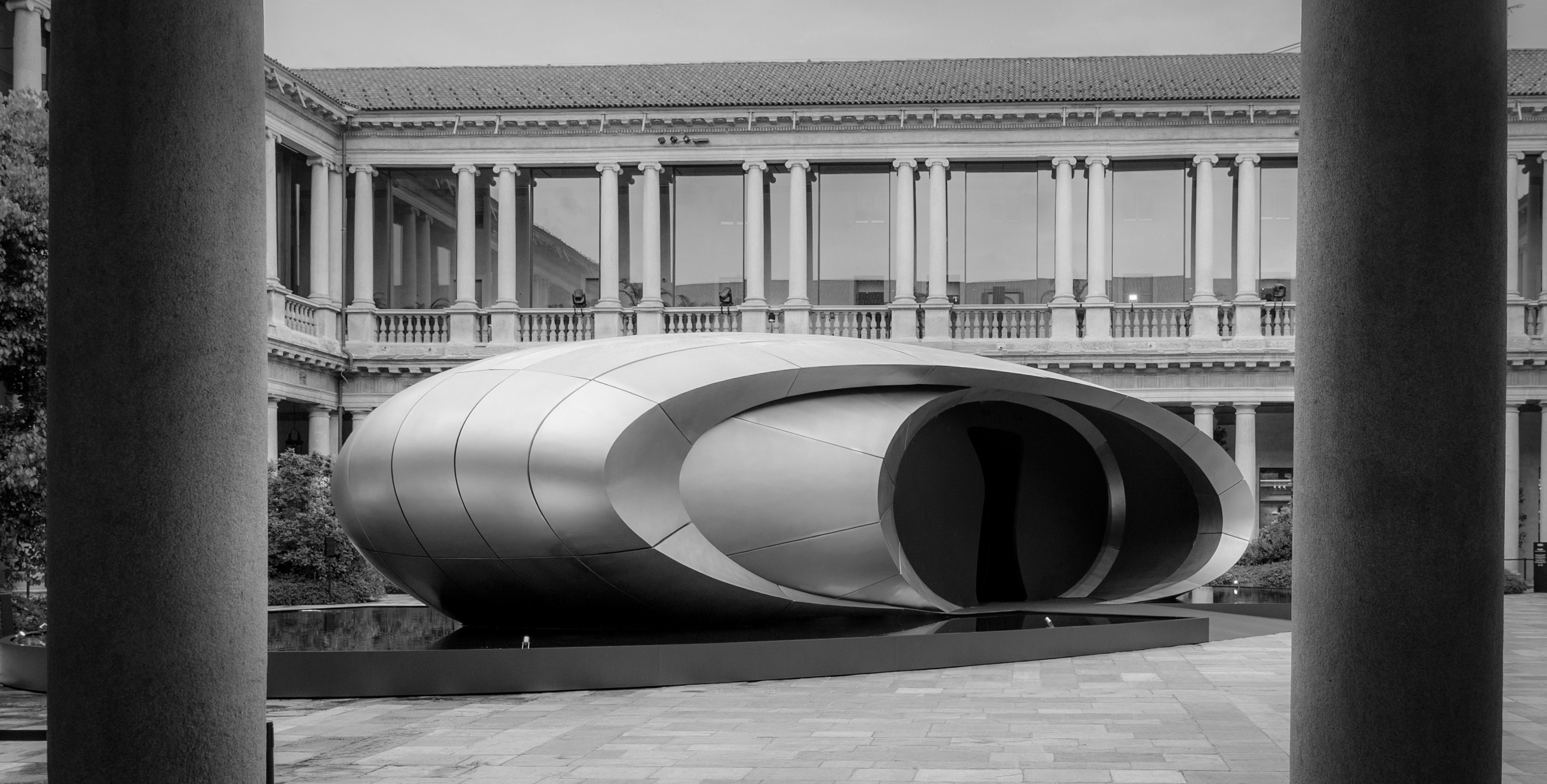 Ett ögonblick av reflektion. Audi på Milano Design Week 2026.