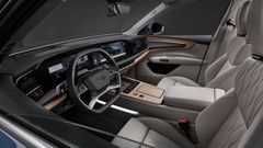 Den nya interiören i Audi Q7 med självlärande röstassistent och uppkopplade digitala funktioner