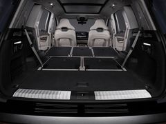 Nya Audi Q7 V6 TDI är standardutrustad med sju säten i Sverige
