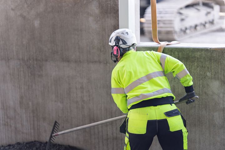 Byggutbildningar leder till jobb.