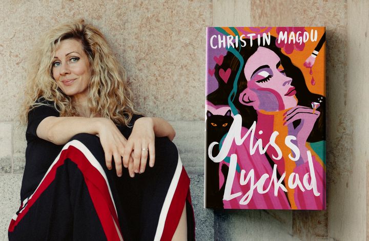 Miss Lyckad släpps 29 oktober.