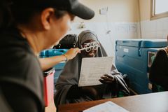 De som fick hjälp att se bättre i Tanzania var i åldrarna 4–100 år.