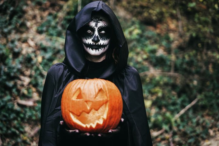 Partylinser går lätt att klicka hem från nätet. Välj CE-märkta linser, då vet du att de är säkert tillverkade.